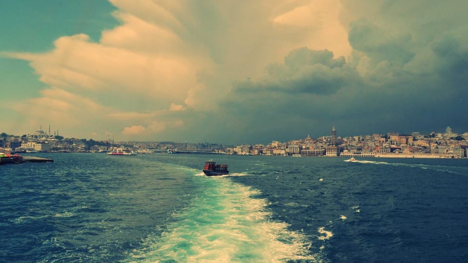 **Actors in Action: A Practical Guide to the Actor Model in JavaScript/Node.js with TypeScript**